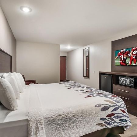 Red Roof Inn & Suites Лейк Чарлс Екстериор снимка