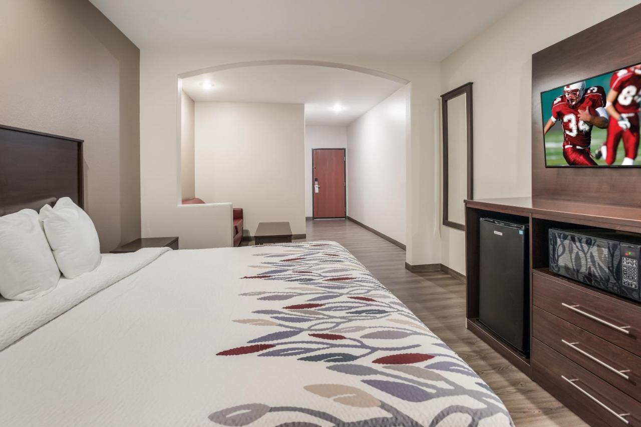 Red Roof Inn & Suites Лейк Чарлс Екстериор снимка
